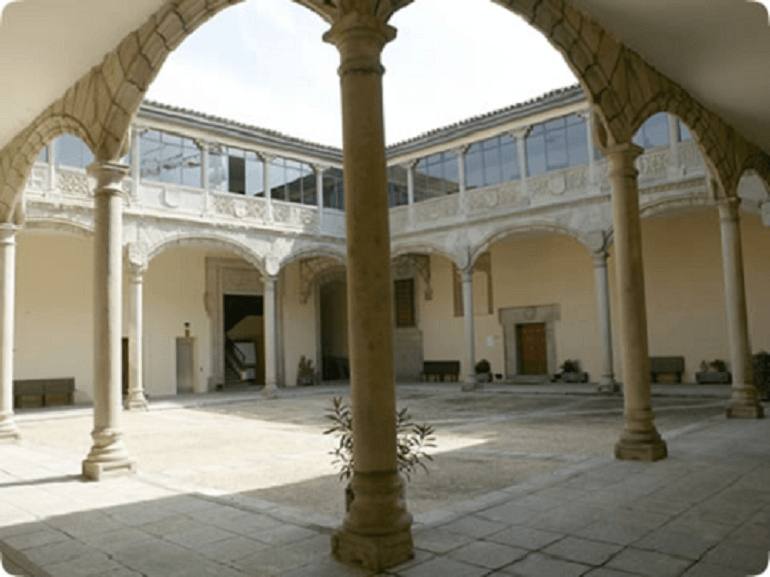 Ávila y sus palacios